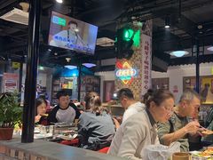 -马路牙子烧烤音乐酒馆(望京店)