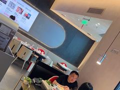 -左庭右院鲜牛肉火锅(金山万达店)