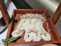 -红鼎豆捞·非遗鲍皇汤火锅(宝丰路店)