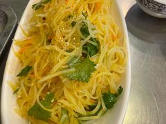 炝土豆丝-腾格勒烤羊腿