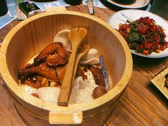 -临界音乐酒馆·小龙虾·江湖菜(华熙LIVE·鱼洞店)