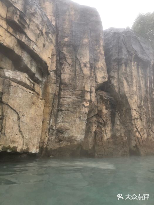 山湖温泉图片