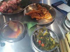 -哈哈碳都·牛肋条无限自助烤肉(宝龙店)