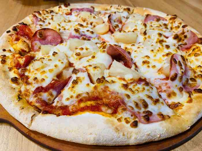 棒约翰比萨(青岛崂山店)-"老牌的披萨店了,味道还是可以的,丽达小街.