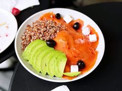 三文鱼牛油果沙拉-Money Shops(愚园路店)