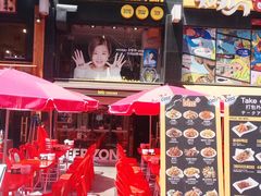 -BHC炸鸡(明洞总店)