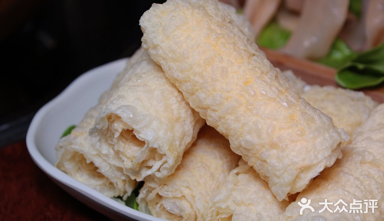 羊肉火锅配烧烤，舌尖上双重享受！
