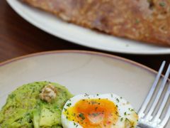 牛油果煮蛋吐司-RAC BAR(安福路店)