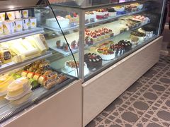 面包甜点陈列柜-面包新语(滨湖万达店)