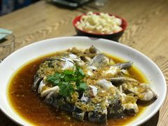 剁椒鱼头-老妈私房鱼头(欧洲城店)