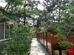 -大连步云山老汤度假山庄
