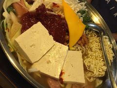 部队火锅-富乐满韩国正宗炸鸡韩国料理(虹泉路店)
