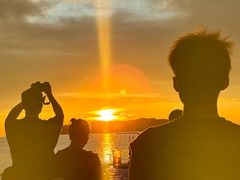 -Sunset Bar(丹绒亚路香格里拉店)