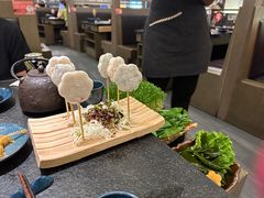 -湊湊火锅·茶憩(打浦桥日月光店)