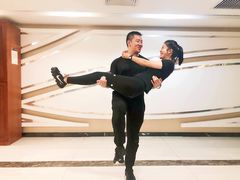 -人和国际健身俱乐部(长江路店)