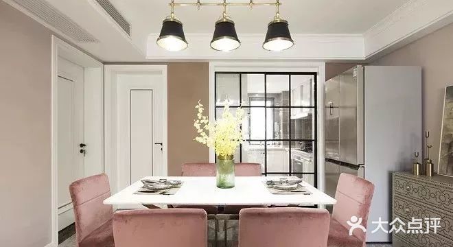 今日分享简单吊顶超大气，个性背景墙超高级