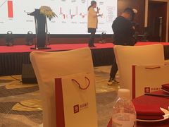 -上海雅居乐万豪侯爵酒店