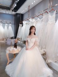 -艾米丽婚纱礼服