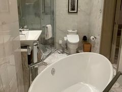 -上海漕河泾万丽酒店