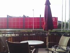 露天位-麦当劳(外高桥DT店)