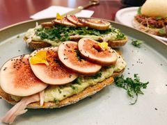 无花果手撕鸡肉tapas-Toris(LuOne凯德晶萃广场店)