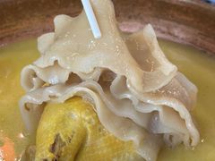 -鲜入围煮花胶鸡海鲜火锅