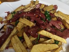 土豆条煸牛肉-德居源