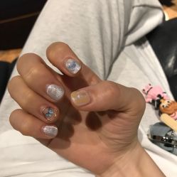 -花岐款式专研健康美甲沙龙