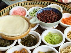 -包整·丝娃娃(一览甲秀楼风景店)