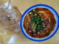 -魏旺湖北正宗牛肉面(硚口公园店)