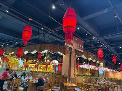 -老滇山寨•云南特色菜•地方菜•民族风情歌舞表演(金碧店)