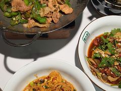 -费大厨辣椒炒肉(高铁吾悦广场店)
