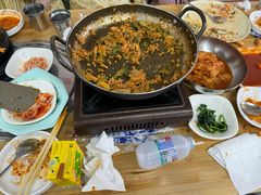 -亲昵春川鸡排(韩国美食街店)