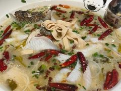 -江渔儿酸菜鱼(港湾1号店)