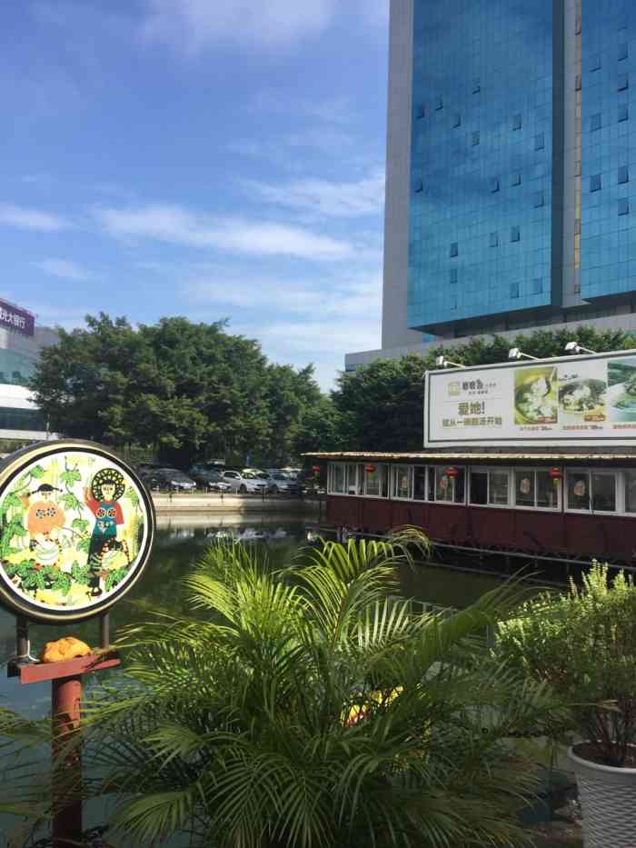 味道不错,分量很足,很饱,环境不错