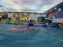 -龙格亲子游泳·水育早教运动中心(龙湾天街店)