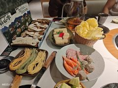 -芸山季·云南山珍菌火锅(南翔印象城MEGA店)