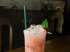 洛丽塔-LE MISSMORE餐酒吧(茉念西里店)