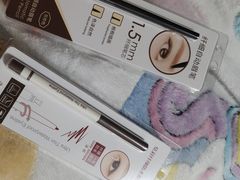 -名创优品(北京新中关购物中心地铁层店)