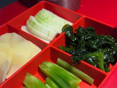 -二荆条·蜀鲜汇城市森林火锅