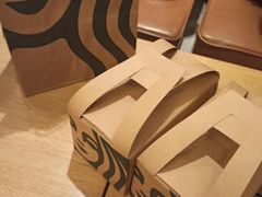 -星巴克臻选(威海威高广场店)