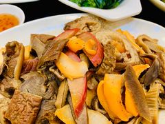 -喜喜烧腊茶餐厅(骆克道店)