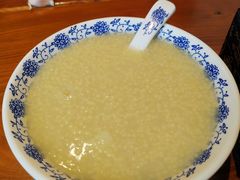 -老天桥酱肉烧饼夹肘子(天桥店)