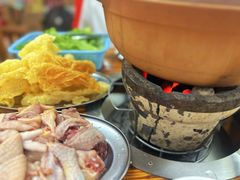 炭炉果鸡煲-威邵鸡煲(西华路总店)