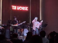 -TZ House音乐现场(来福士中心店)