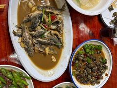 -芦茨金富饭庄·25年老字号·专做稻草鸡