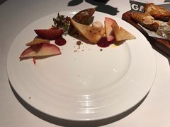 鹅肝两吃：芳芳招牌煎露杰鹅肝&冷鹅肝慕斯-L'Arome芳芳法国餐厅(仙林金鹰店)
