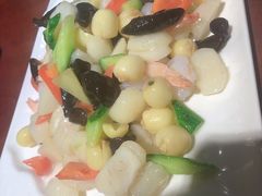 -亿江南新概念融合美食餐厅(管仲老街店)