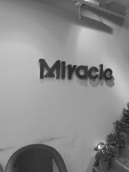 点击看大图 -Miracle集简美发沙龙