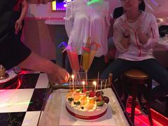 -唛哆哆KTV(姜山万达店)